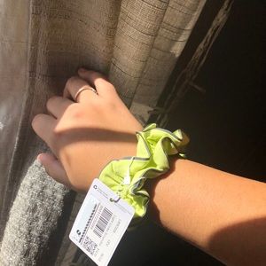 Lululemon light sock scrunchie
